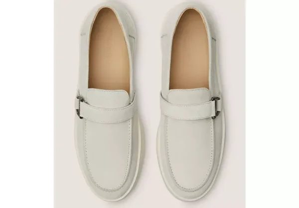 Stuart Weitzman HAMPTONS BUCKLE LOAFER